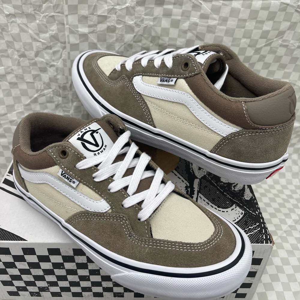 Vans WMNS Rowan
Walnut Sneakers 
VN0A5JIC1NU Tan and White Sneakers - Picture 8 of 16